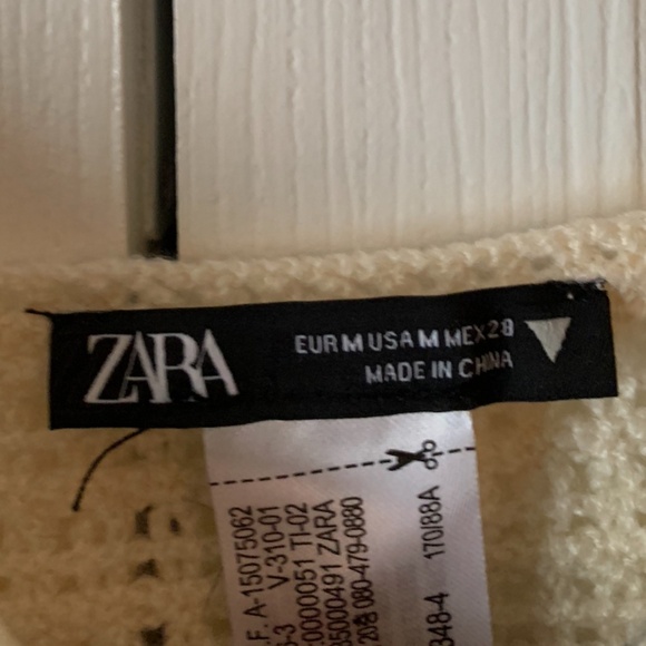 Size Medium Zara Crochet Crop Top - Picture 9 of 13